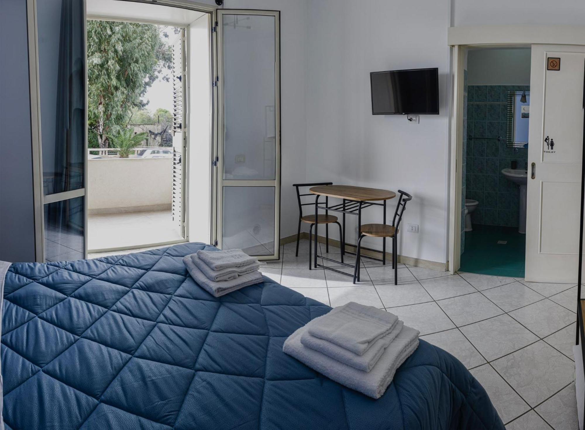 Bed and Breakfast In Riva Al Mare Гела Экстерьер фото
